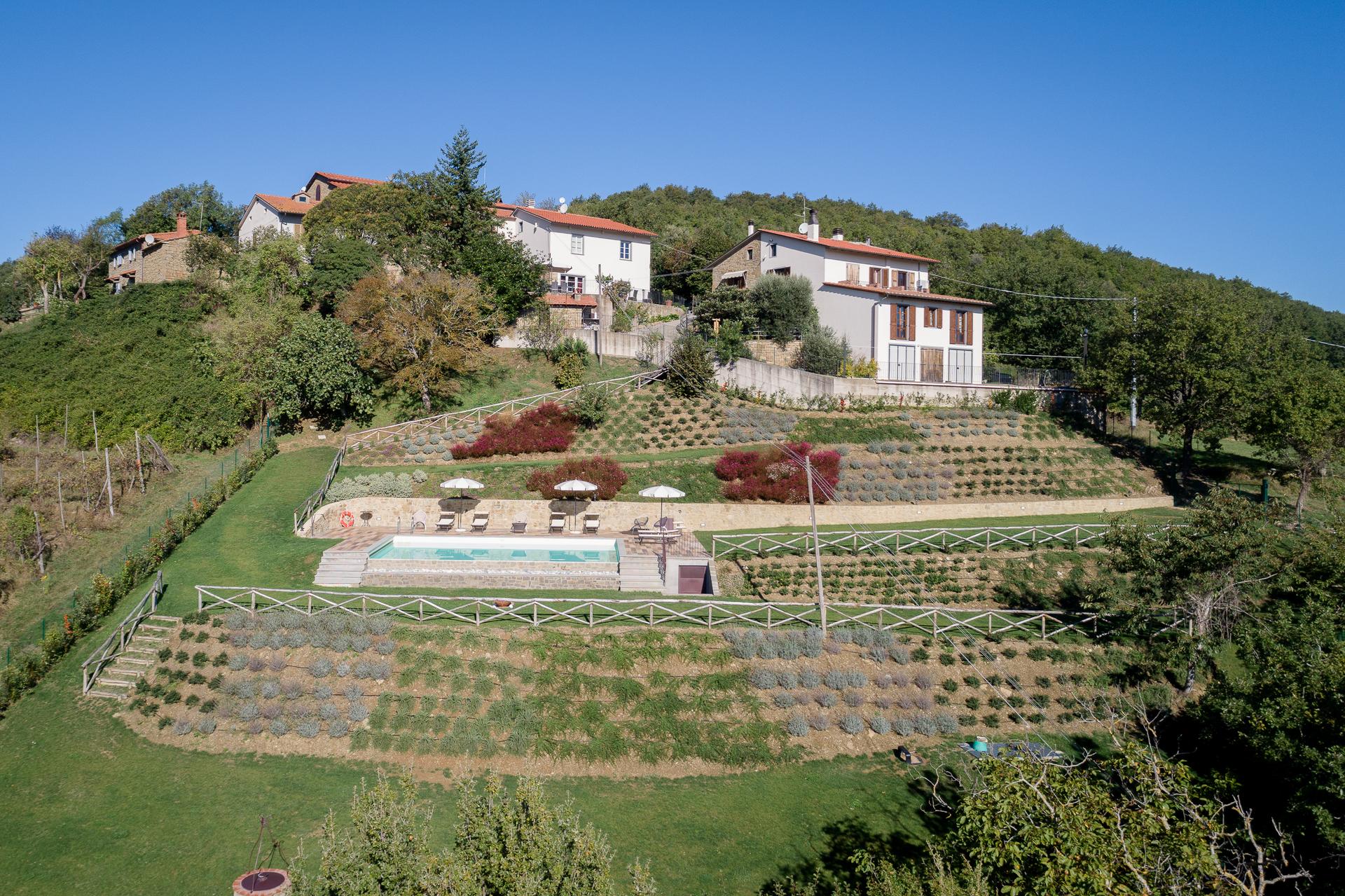 Borgo Dante | Farmhouse in Tuscany | Castiglion Fiorentino